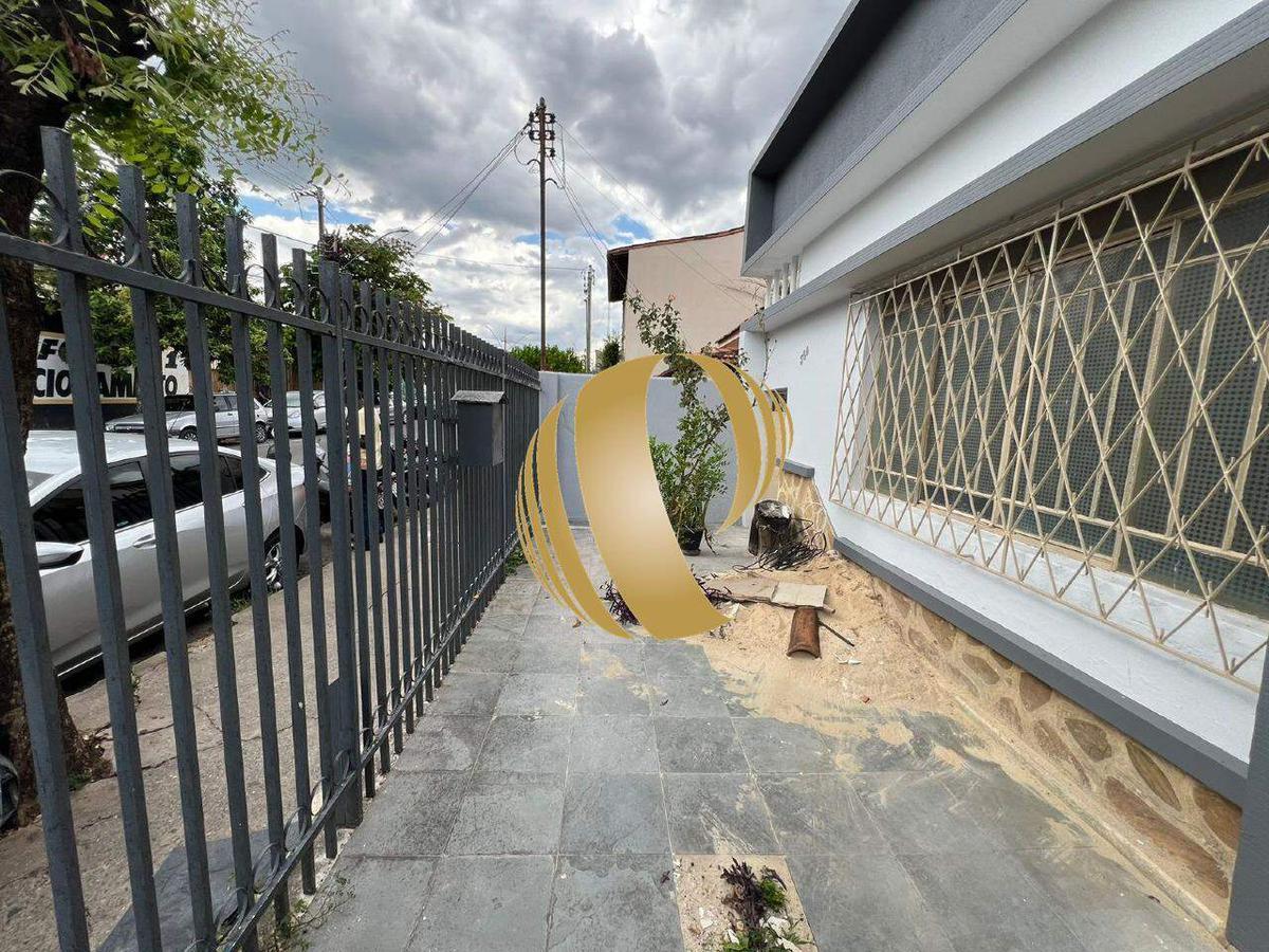 Casa, Centro, 4 Quartos, 2 Vagas, 1 Suíte
