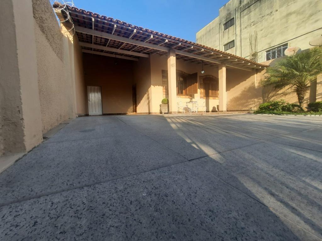 Casa, Centro, 3 Quartos, 1 Vaga, 1 Suíte