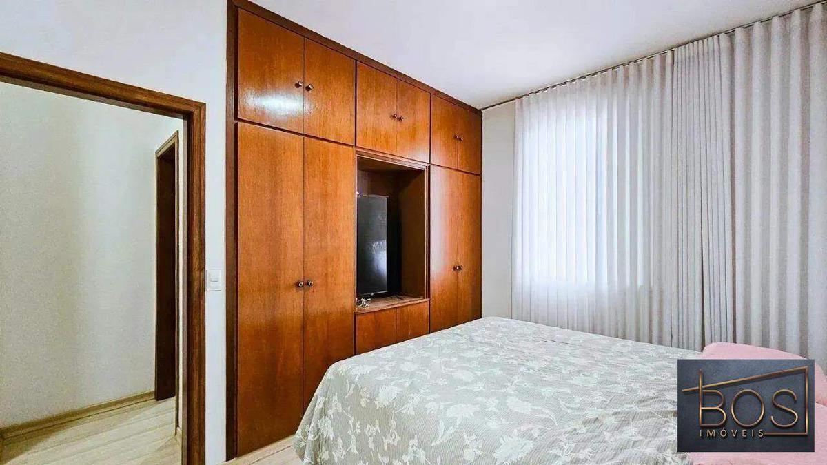 Apartamento, Sagrada Família, 3 Quartos, 2 Vagas, 1 Suíte