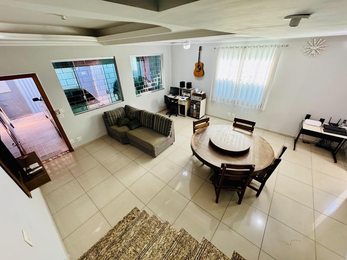 Casa, Rio Branco, 3 Quartos, 2 Vagas, 1 Suíte