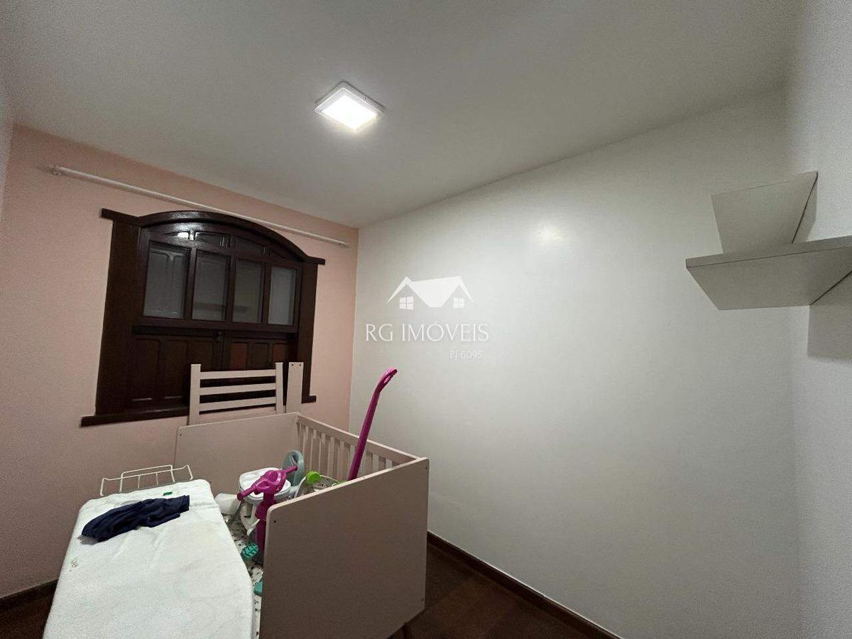 Casa, Teixeira Dias, 4 Quartos, 2 Vagas, 2 Suítes