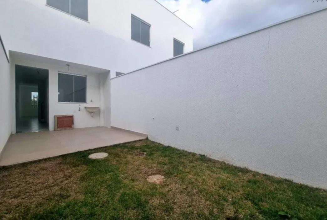 Casa, Santa Branca, 2 Quartos, 2 Vagas, 2 Suítes