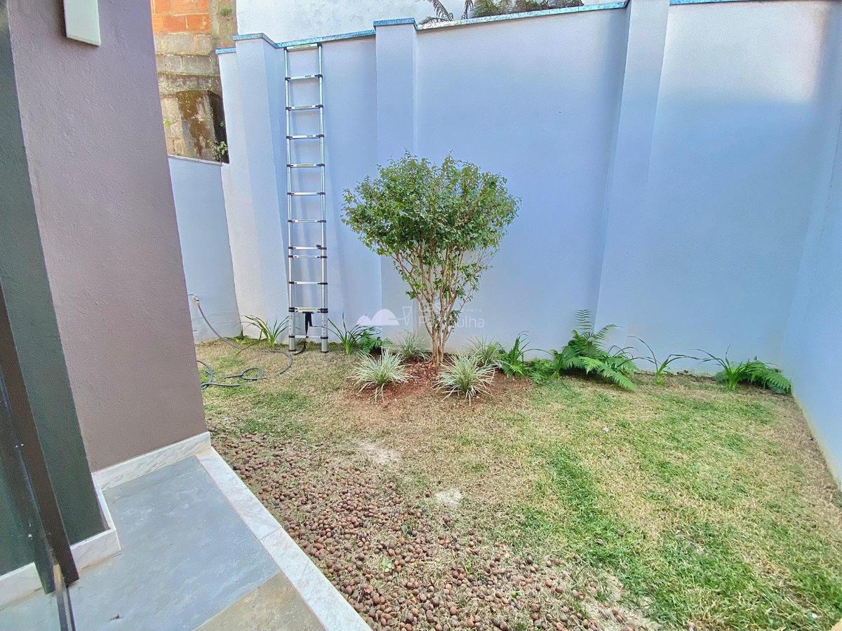 Casa, Planalto, 4 Quartos, 2 Vagas, 3 Suítes