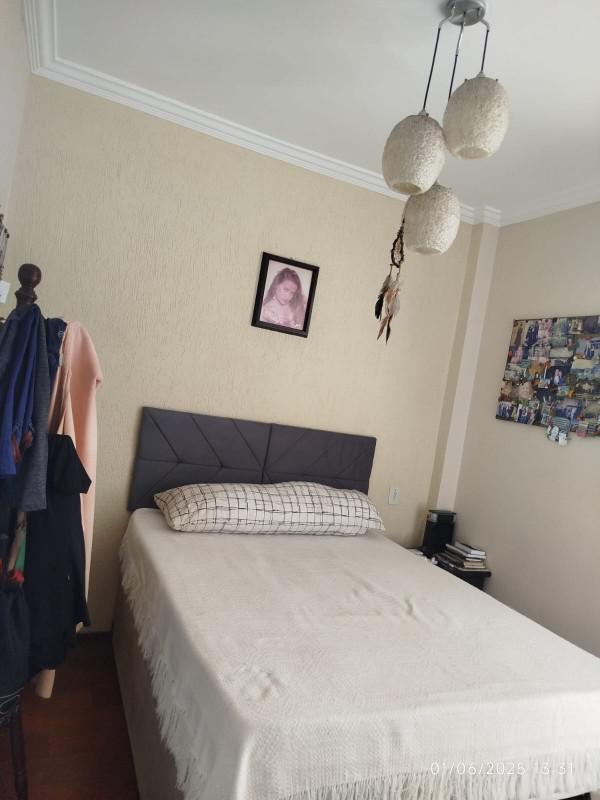 Apartamento, Sagrada Família, 2 Quartos, 1 Vaga, 1 Suíte