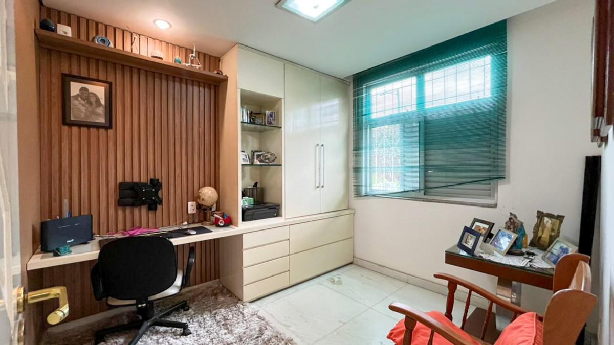 Casa, Planalto, 3 Quartos, 2 Vagas, 1 Suíte