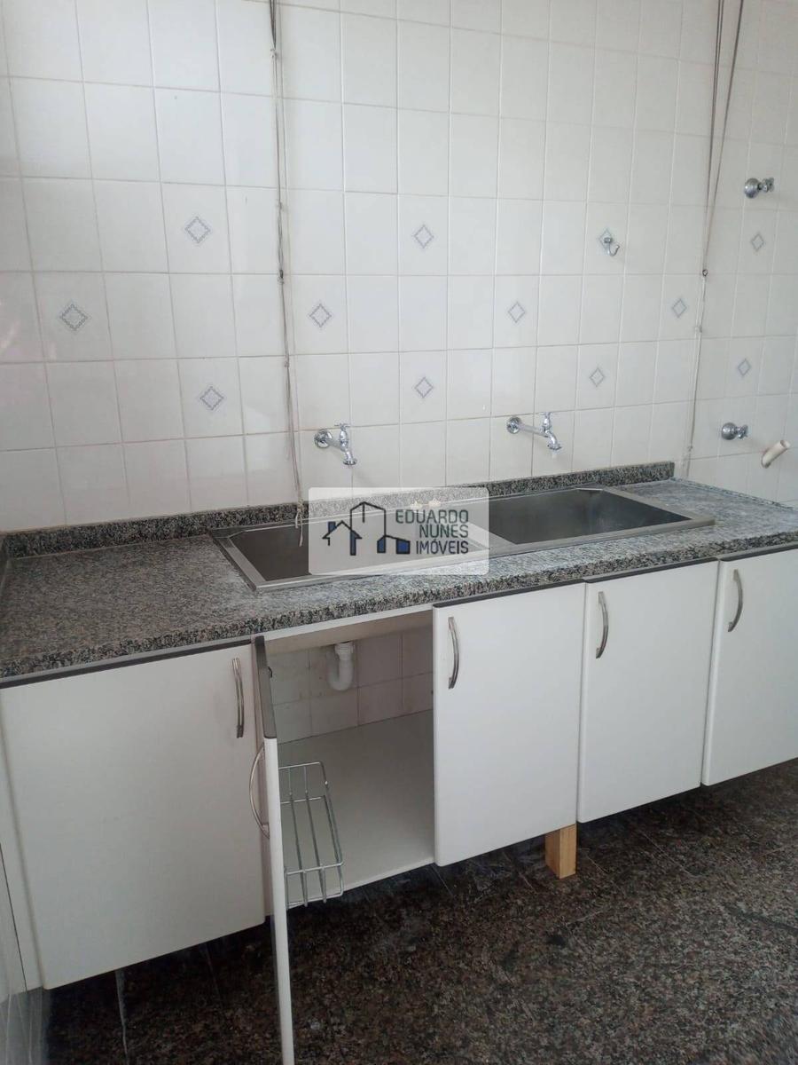 Casa, Santa Lúcia, 4 Quartos, 8 Vagas, 2 Suítes