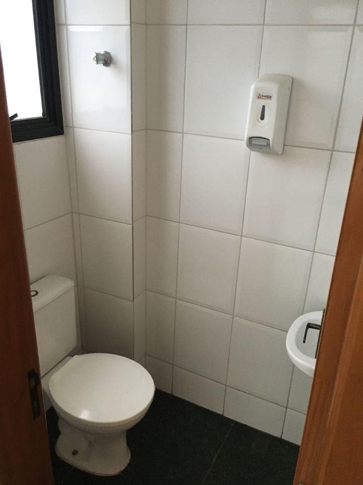 Andar, Estoril, 0 Quarto, 5 Vagas