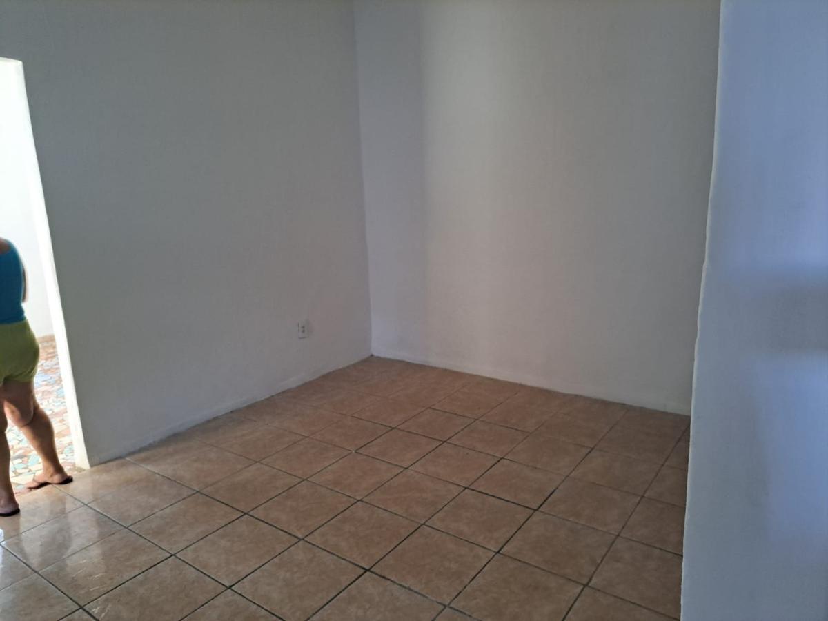 Casa, Jardim Guanabara, 2 Quartos, 0 Vaga