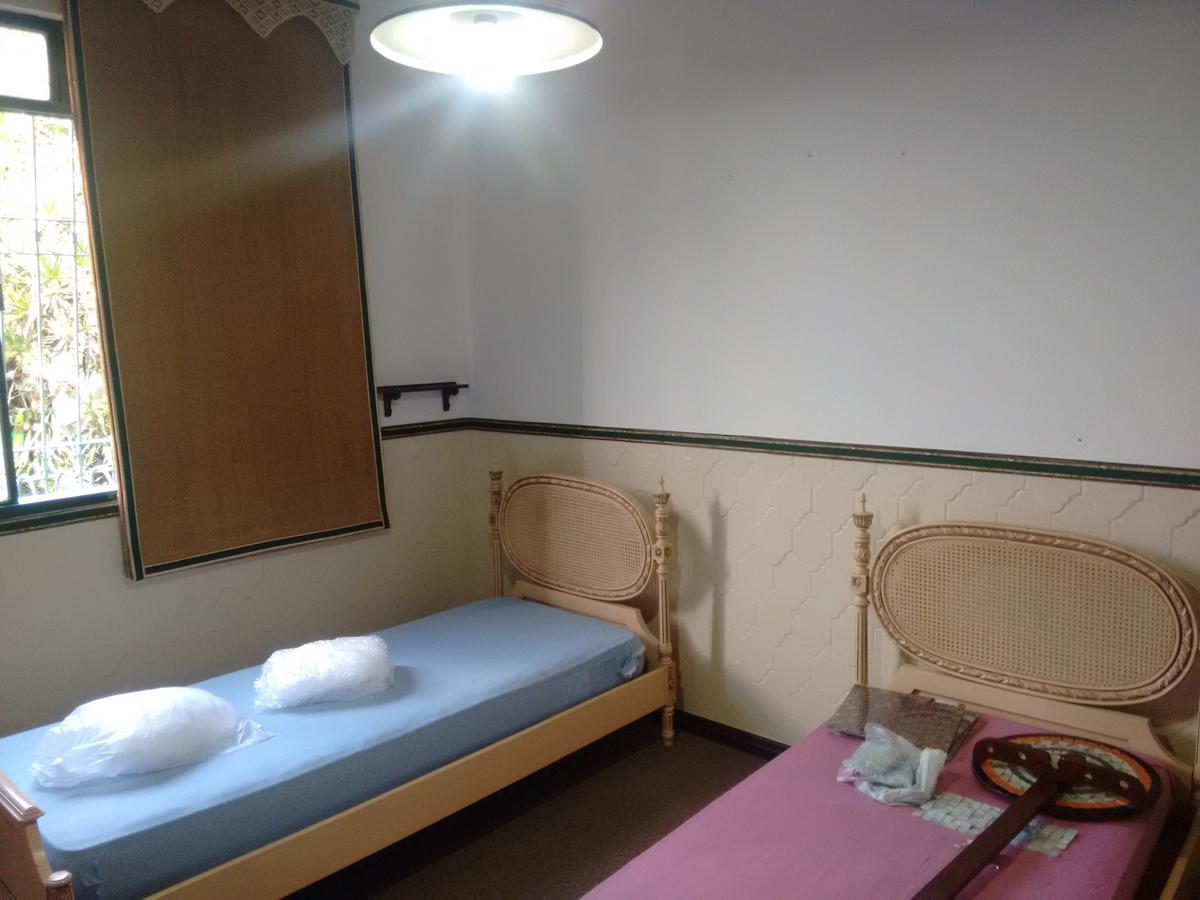 Casa, Planalto, 6 Quartos, 4 Vagas, 2 Suítes