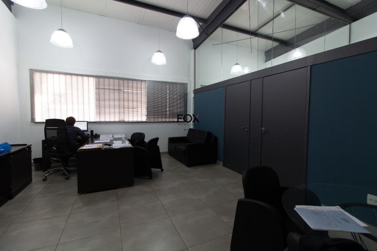 Sala, Estoril, 0 Quarto, 4 Vagas