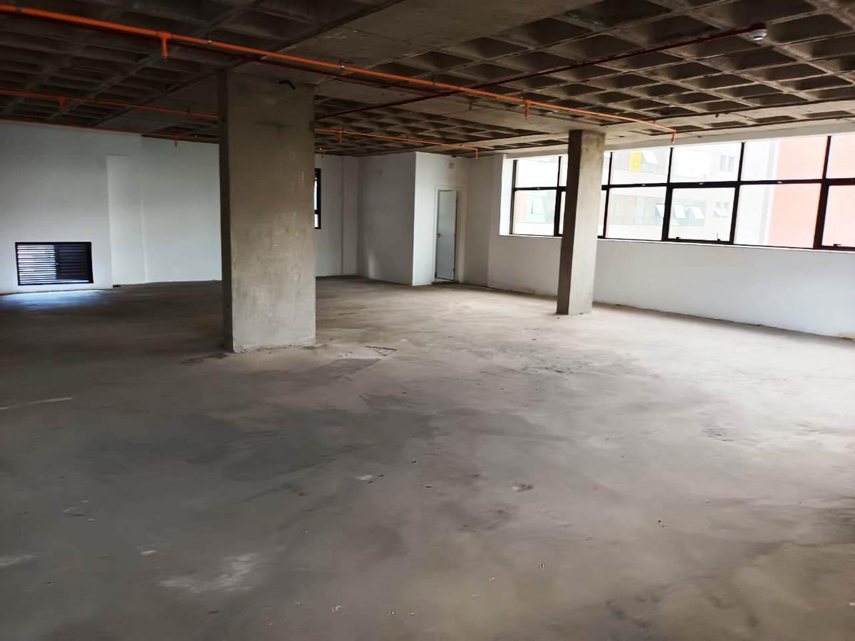 Sala, Savassi, 0 Quarto, 8 Vagas
