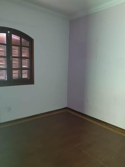 Casa, Arvoredo, 4 Quartos, 10 Vagas, 1 Suíte