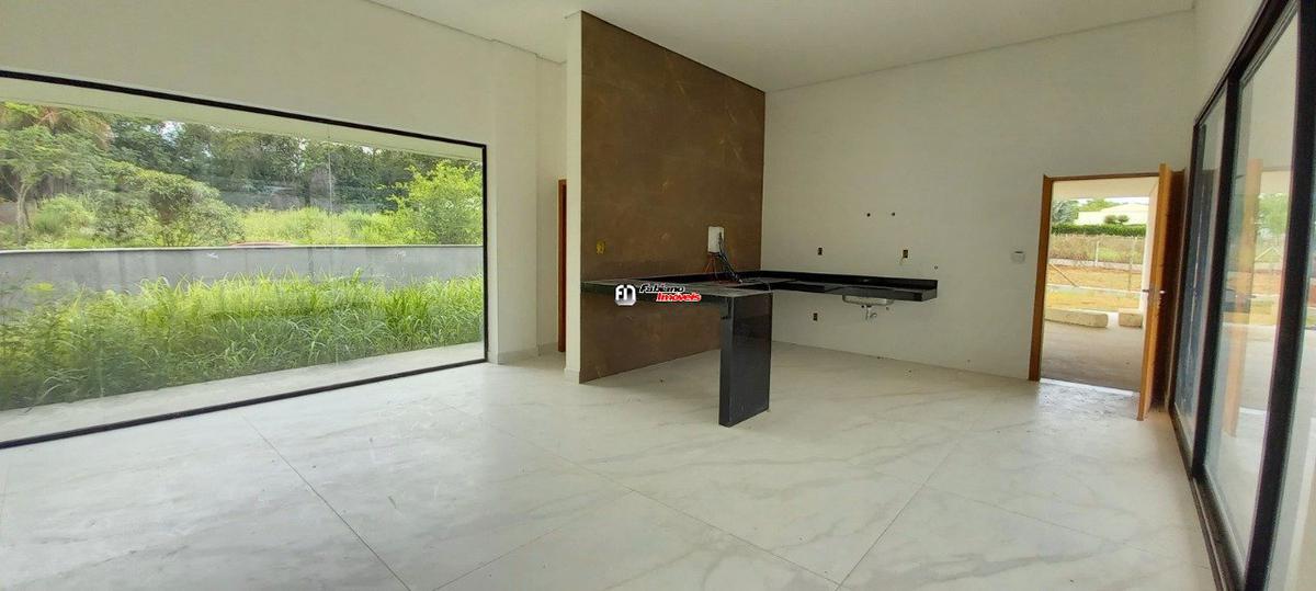 Casa, Campinho, 3 Quartos, 4 Vagas, 3 Suítes