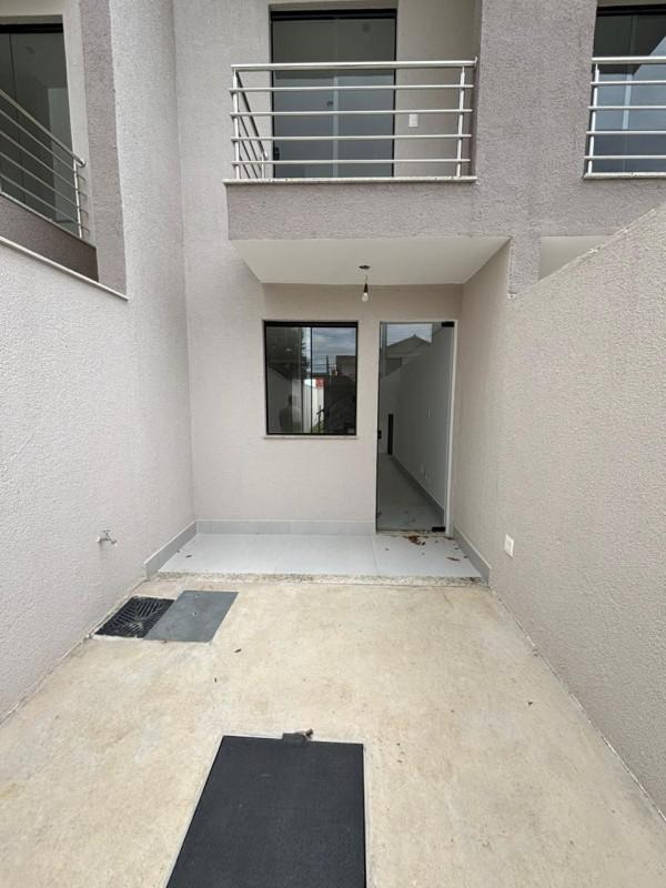 Casa, Santa Mônica, 2 Quartos, 2 Vagas, 2 Suítes