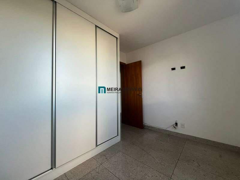 Apartamento, Sagrada Família, 3 Quartos, 2 Vagas, 1 Suíte
