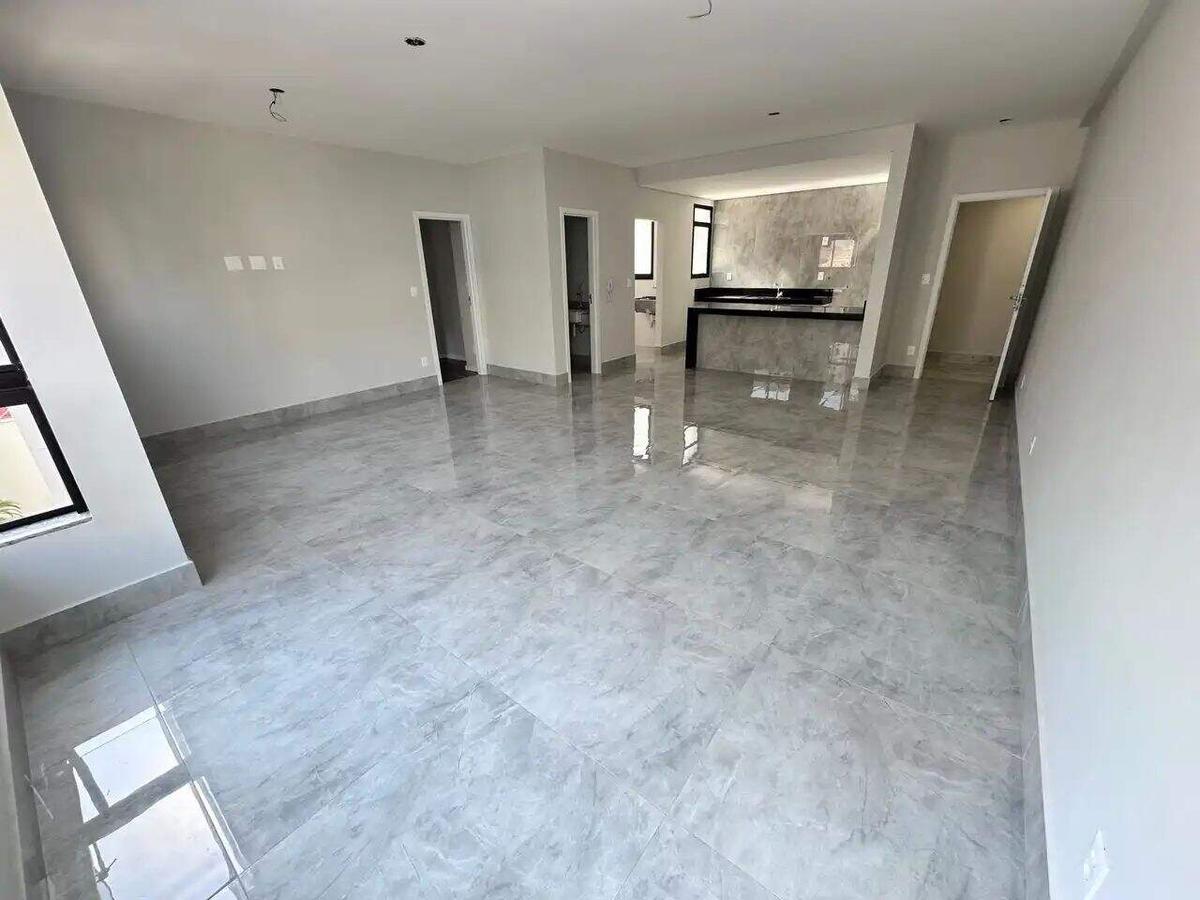 Apartamento, Castelo, 4 Quartos, 2 Vagas, 2 Suítes