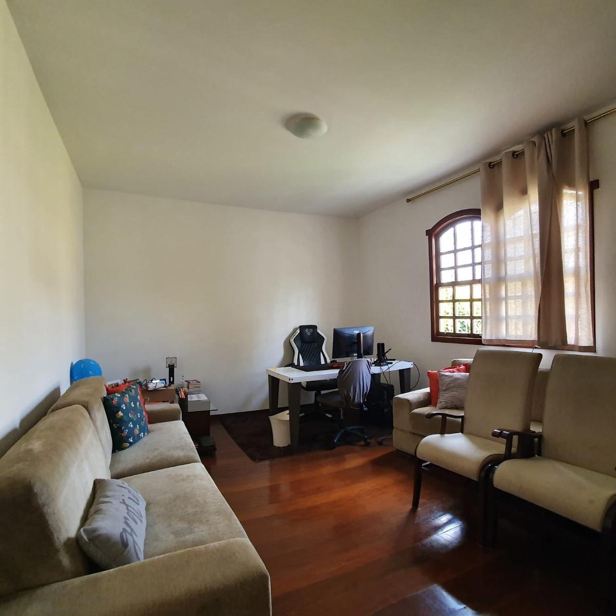 Casa, Santa Cruz, 4 Quartos, 6 Vagas, 2 Suítes