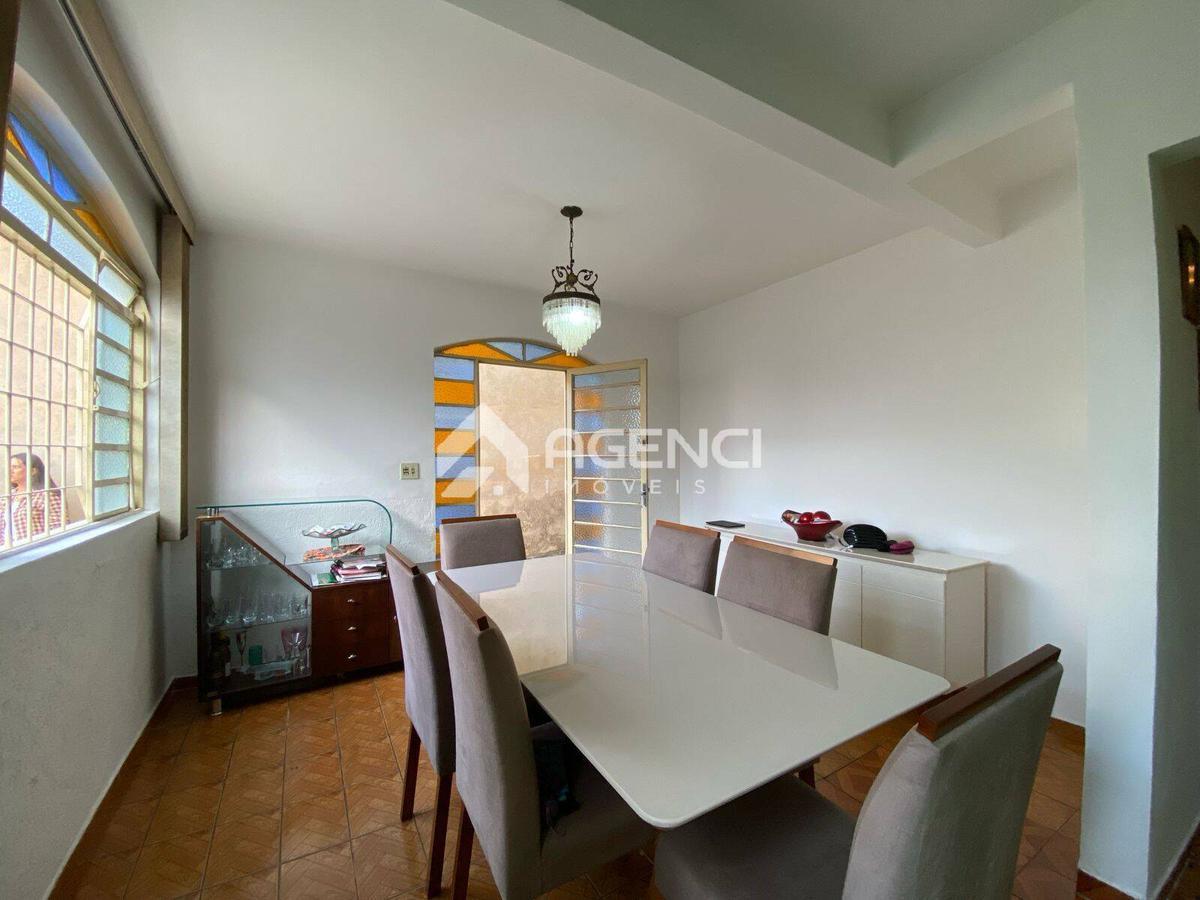 Casa, Arvoredo, 4 Quartos, 0 Vaga, 1 Suíte