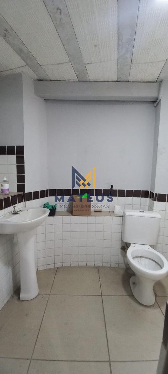 Galpão, Caiçaras, 0 Quarto, 0 Vaga