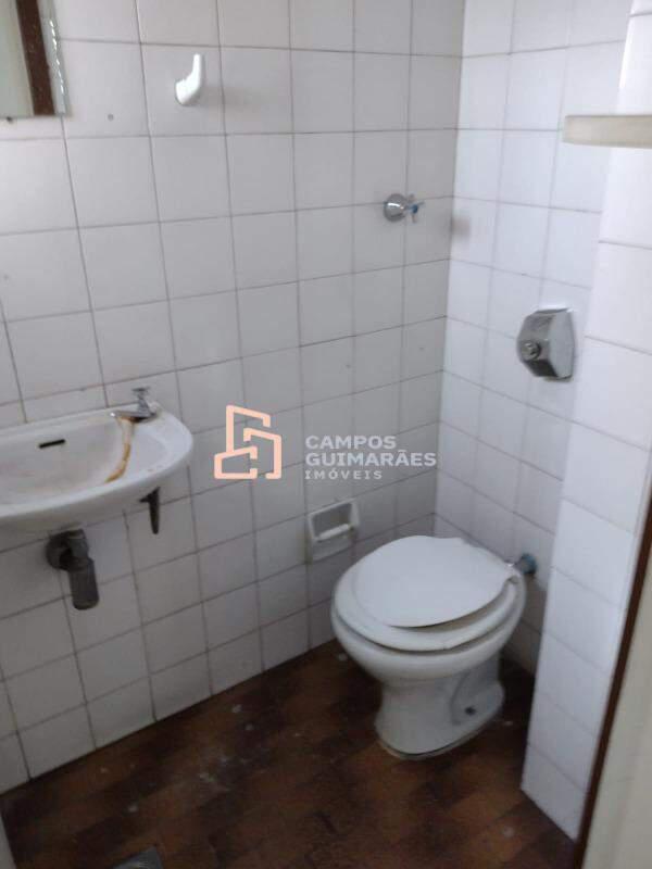 Sala, Centro