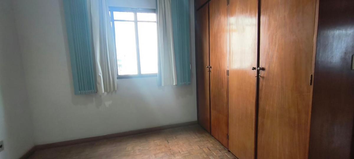 Apartamento, Sagrada Família, 2 Quartos, 1 Vaga, 1 Suíte