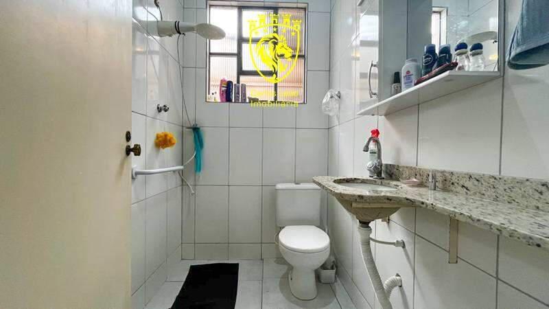 Casa, Santa Terezinha, 4 Quartos, 5 Vagas, 1 Suíte