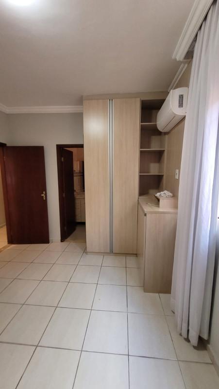 Casa, Tirol (barreiro), 3 Quartos, 2 Vagas, 1 Suíte