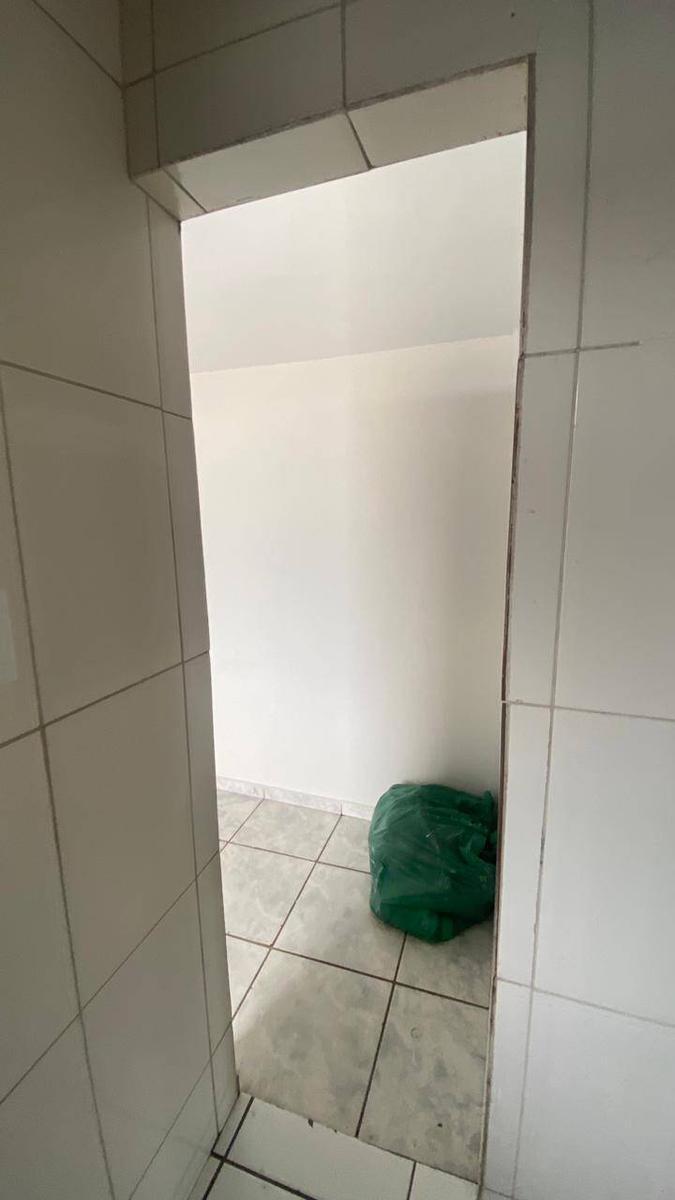Apartamento, Santa Cruz, 2 Quartos, 0 Vaga