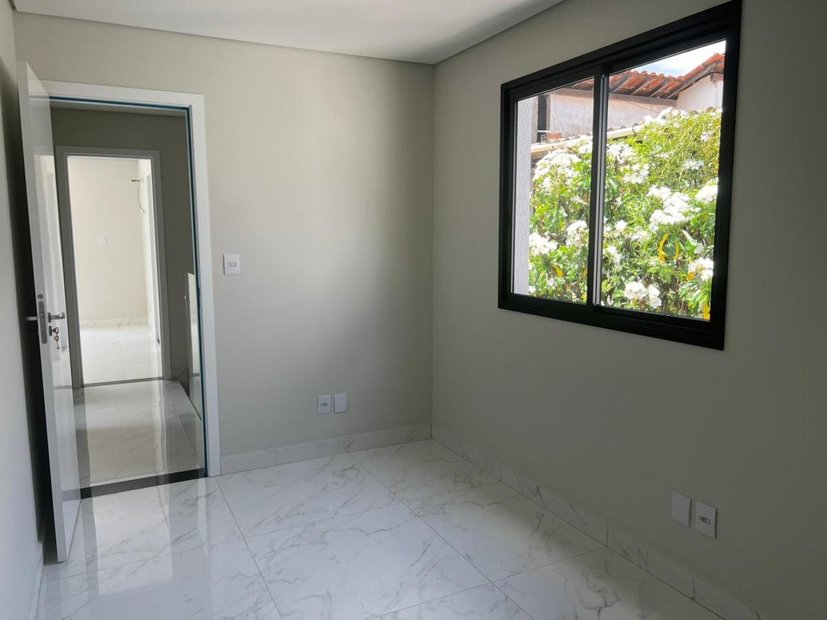 Casa, Santa Cruz, 3 Quartos, 3 Vagas, 3 Suítes