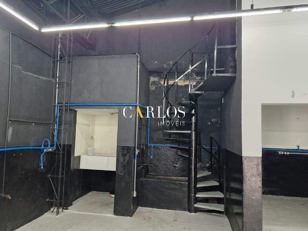 Galpão, Carlos Prates