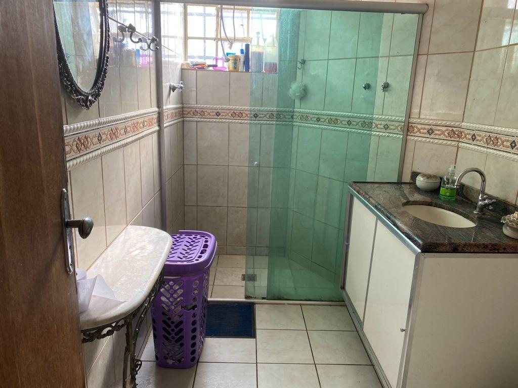 Casa, Sagrada Família, 3 Quartos, 5 Vagas, 1 Suíte