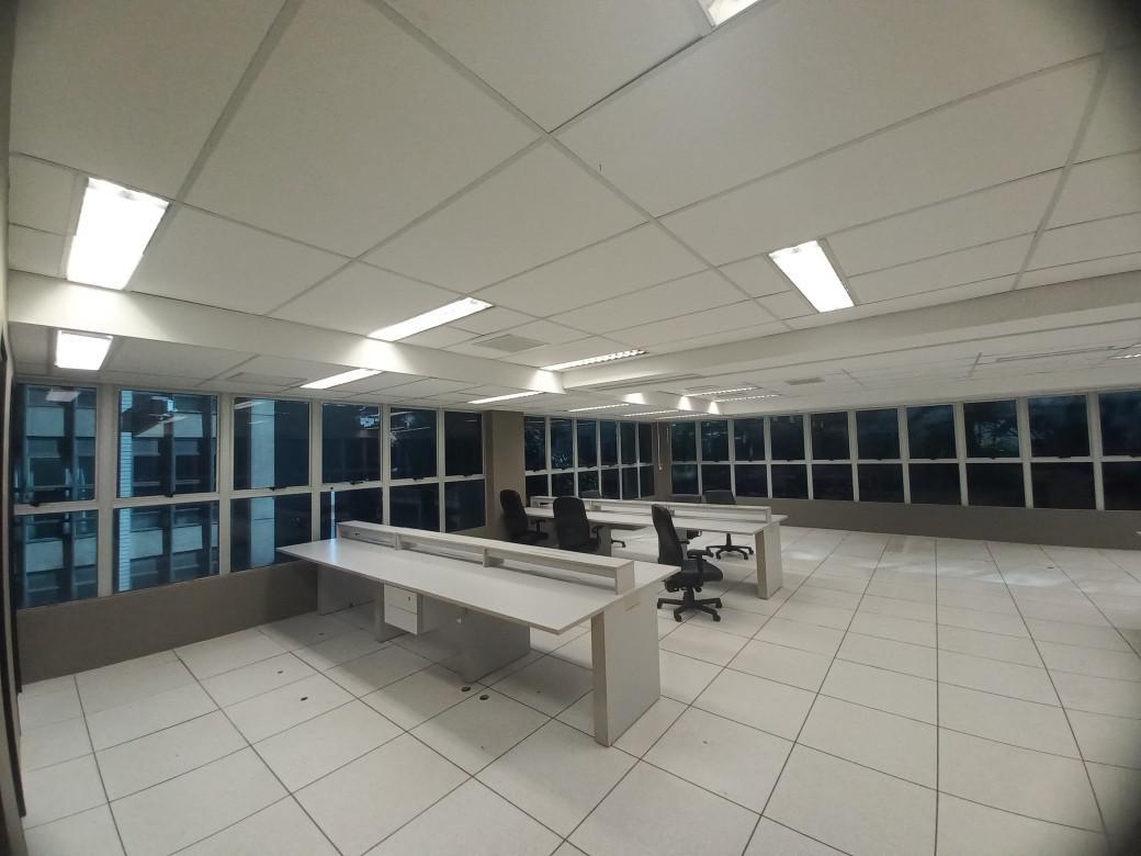 Sala, Savassi, 0 Quarto, 2 Vagas