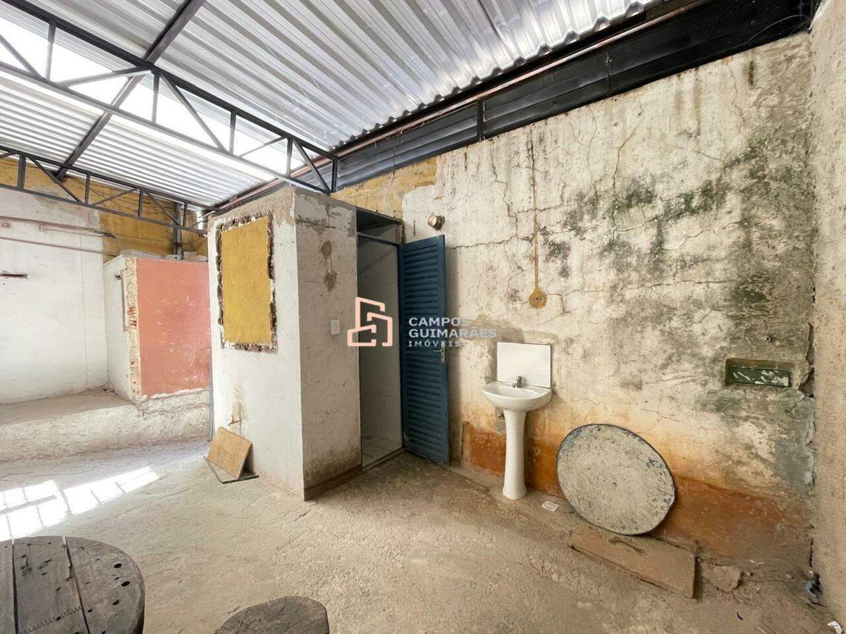Casa, Santa Terezinha, 1 Quarto, 3 Vagas