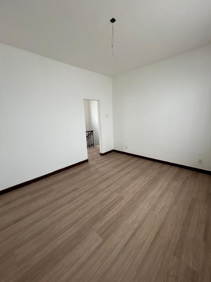 Casa Comercial, Santo Agostinho, 4 Quartos, 0 Vaga