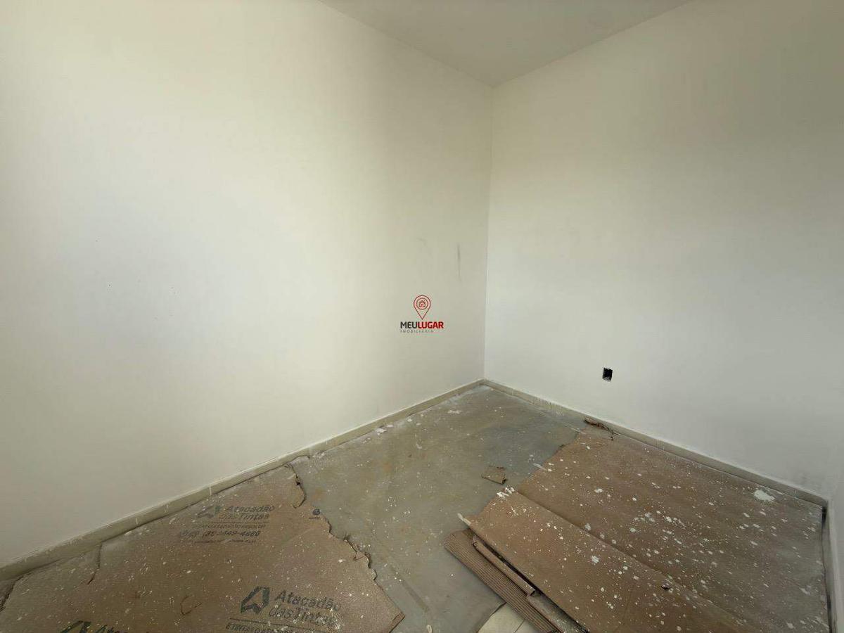 Casa, Novo Barreirinho, 2 Quartos, 2 Vagas