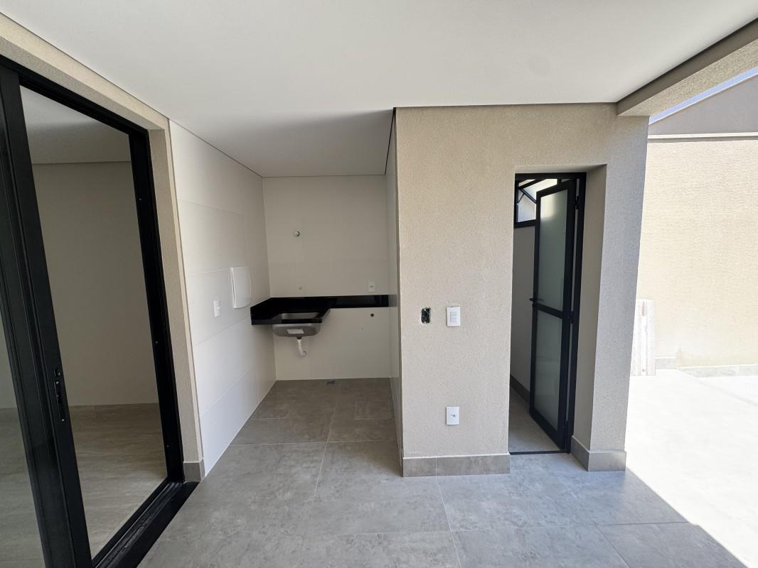 Casa, Jaraguá, 4 Quartos, 3 Vagas, 1 Suíte