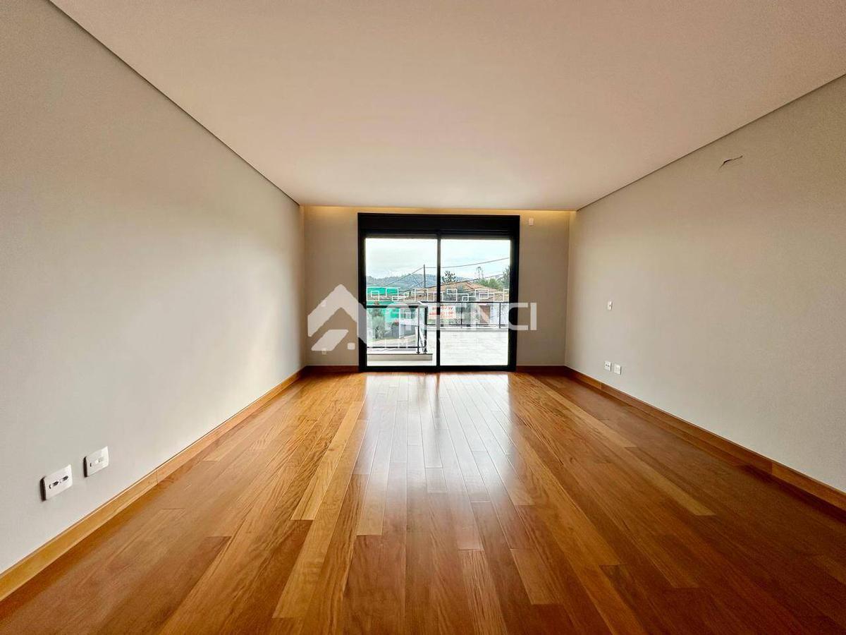 Casa em Condomínio, Alphaville - Lagoa dos Ingleses, 4 Quartos, 0 Vaga, 4 Suítes