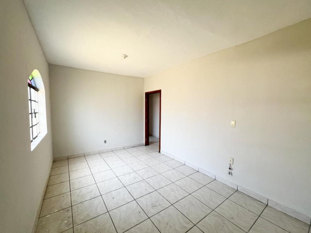 Casa, Santa Terezinha, 2 Quartos, 2 Vagas