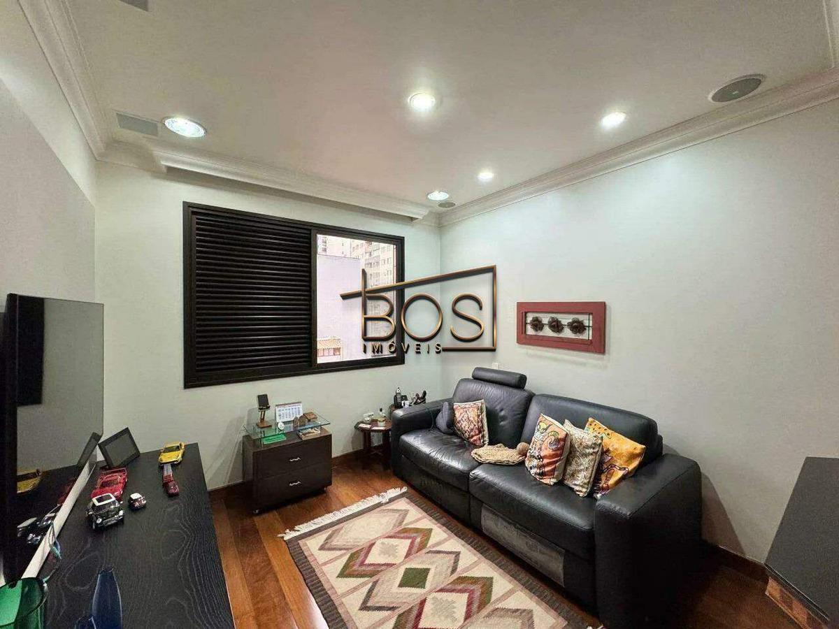 Apartamento, Funcionários, 4 Quartos, 4 Vagas, 2 Suítes