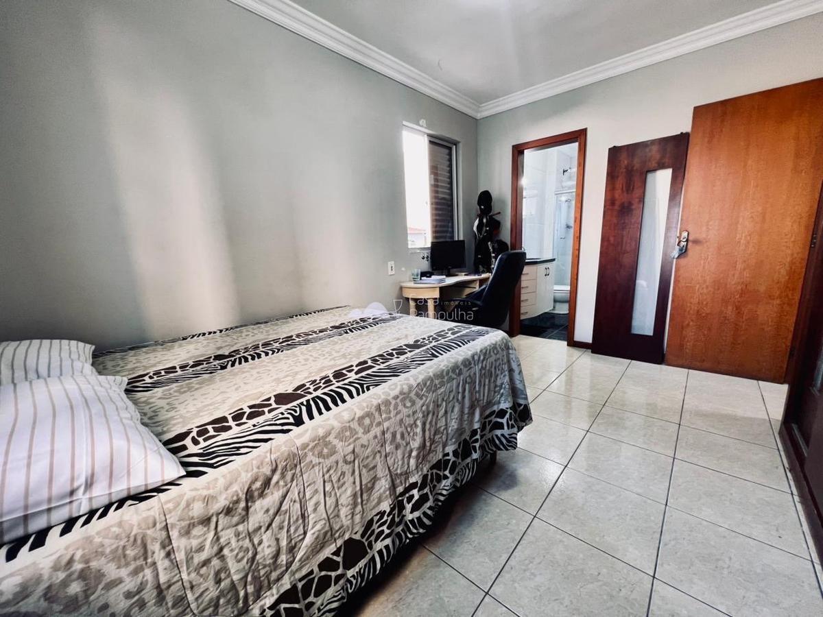 Apartamento, Itapoã, 4 Quartos, 2 Vagas, 2 Suítes