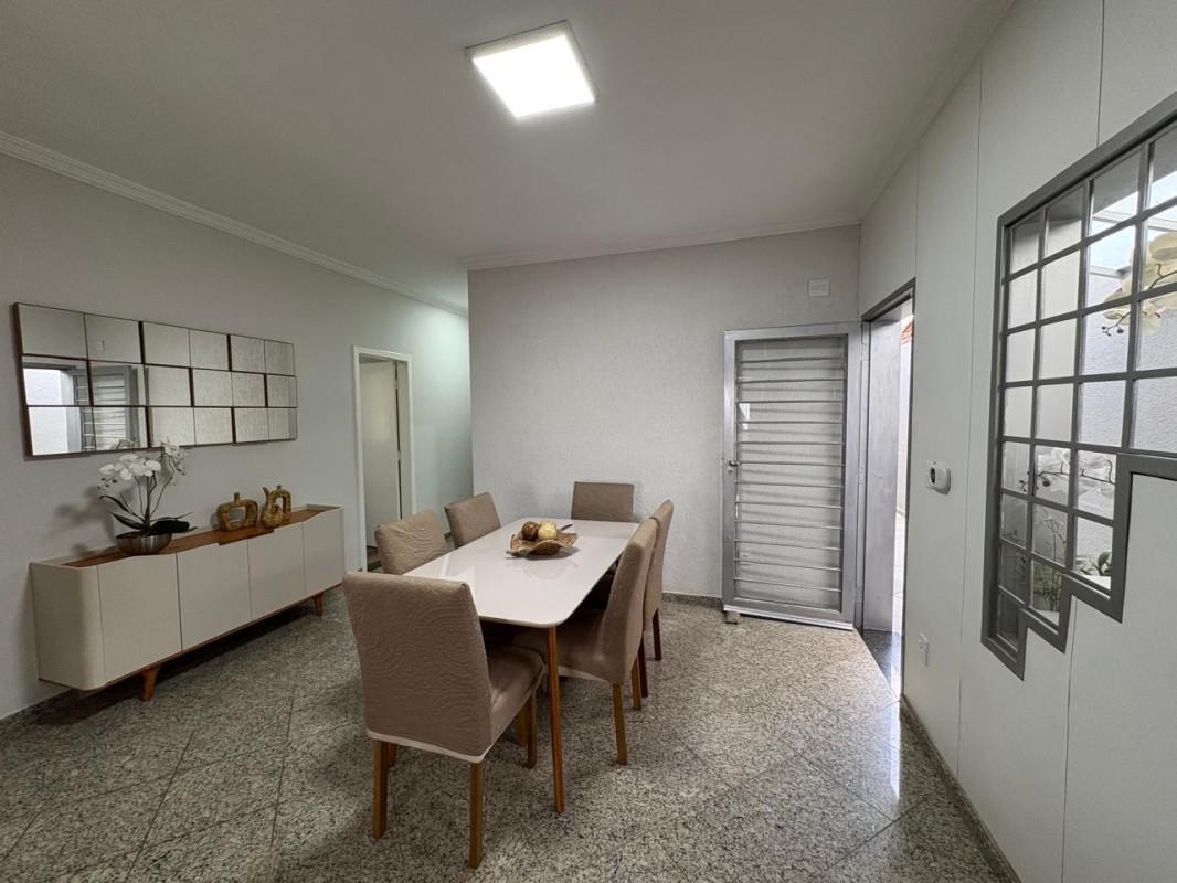 Casa, Tirol, 3 Quartos, 5 Vagas, 1 Suíte