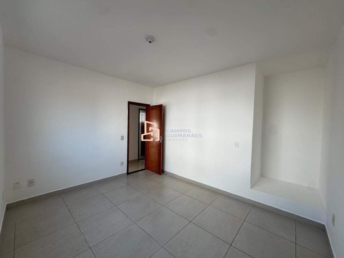 Casa, Jardim das Flores, 2 Quartos, 1 Vaga