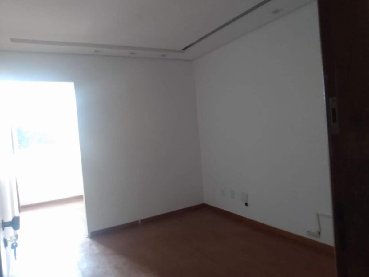 Sala, Barro Preto, 0 Quarto, 0 Vaga