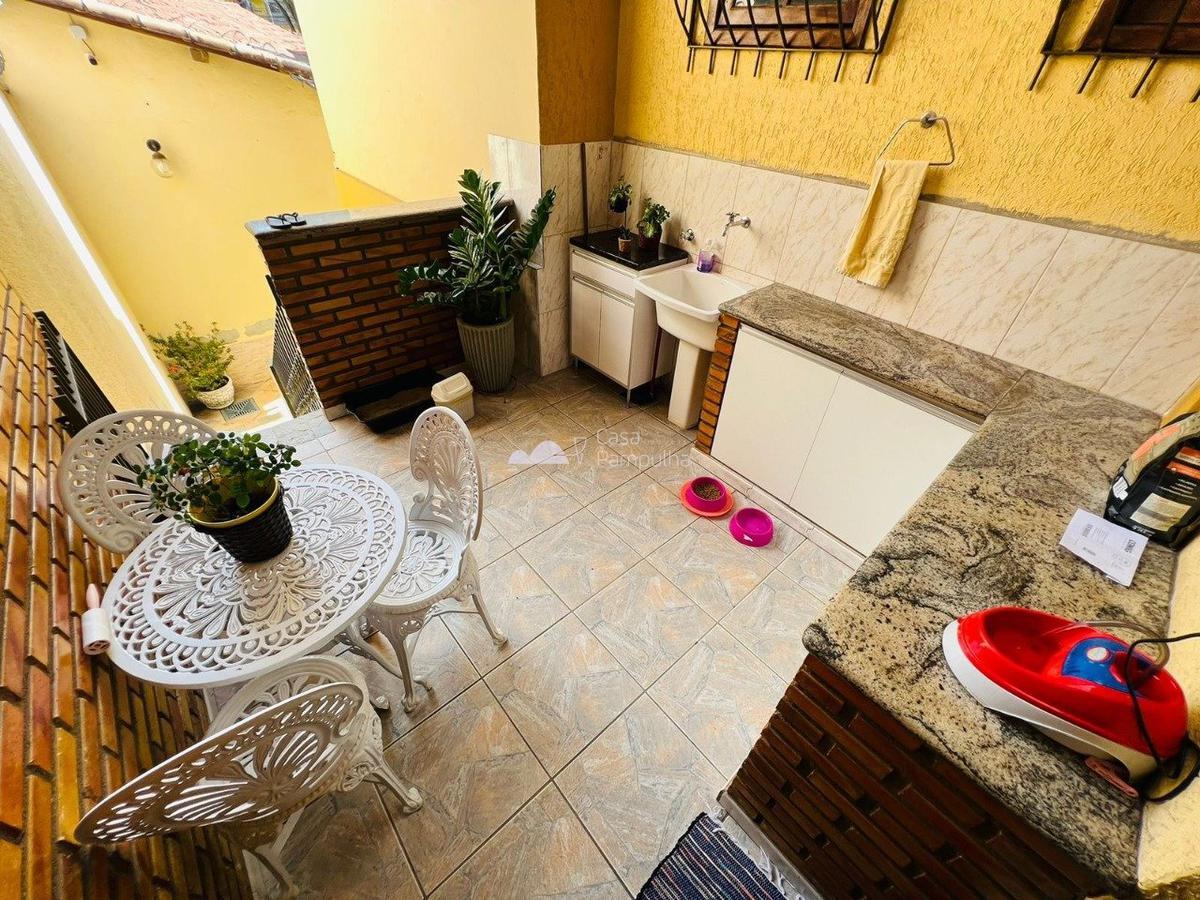 Casa, Santa Mônica, 3 Quartos, 2 Vagas, 2 Suítes