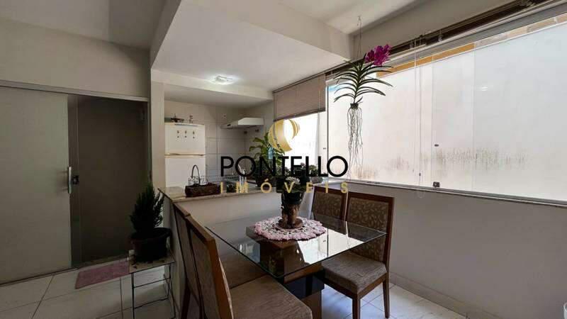 Casa, Santa Efigênia, 3 Quartos, 2 Vagas, 2 Suítes