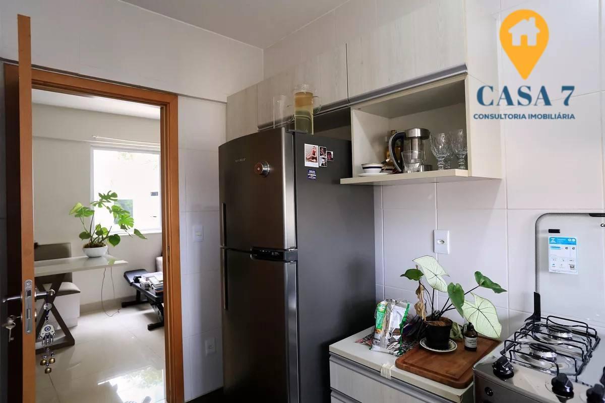 Apartamento, Serra, 2 Quartos, 2 Vagas, 1 Suíte