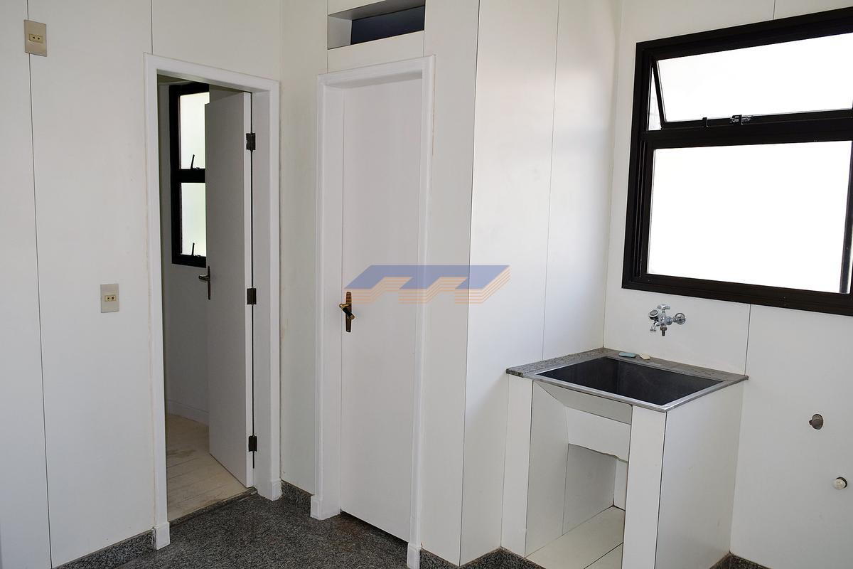 Apartamento, Sion, 4 Quartos, 3 Vagas, 1 Suíte