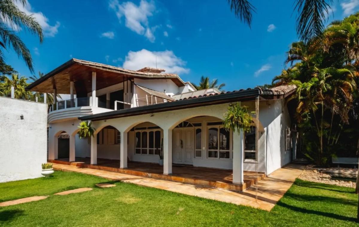 Casa, Bandeirantes (pampulha), 3 Quartos, 0 Vaga, 3 Suítes