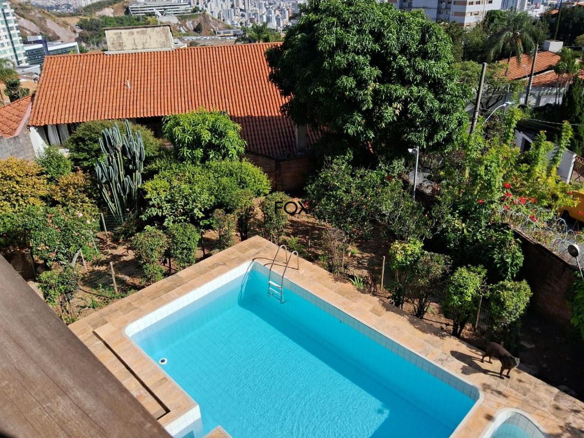 Casa, Santa Lúcia, 5 Quartos, 4 Vagas, 2 Suítes