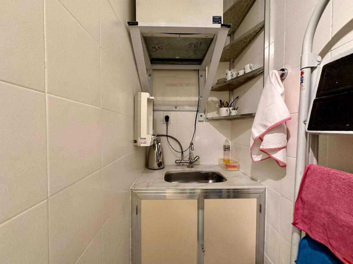 Sala, Estoril, 0 Quarto, 3 Vagas